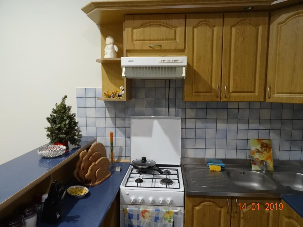 у львові *